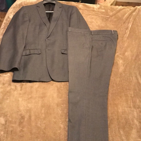 Kenneth Cole Reaction Suit in Gray - Picture 1 of 3